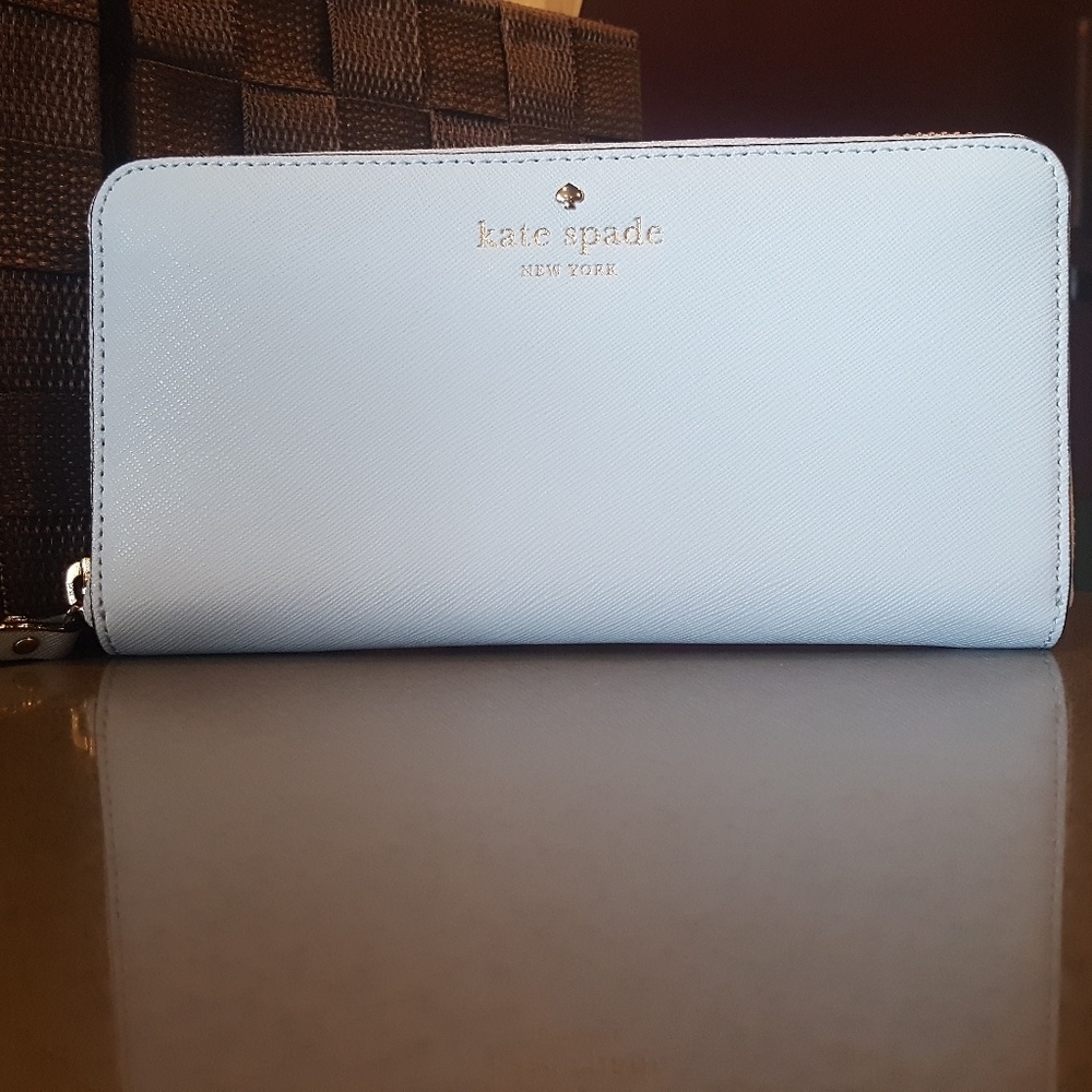 kate spade wallet brandnew never use - Picture 1 of 3